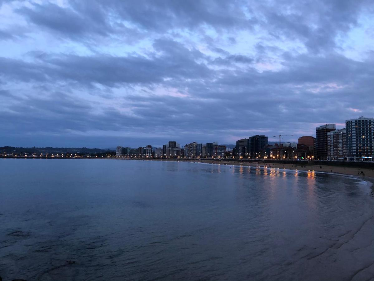 Alojamientos Muelle De 기욘 외부 사진